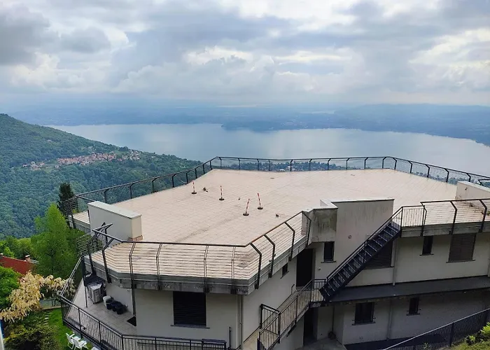 Terrazzadolcevista - Panoramico Sui Tre Laghi *